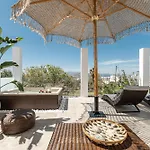 Mythodea Luxury Villa Ι Sunset Horizon&Jacuzzi