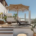 Mythodea Luxury I Naxos *