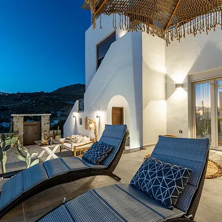 Mythodea Luxury ι Sunset Horizon & Jacuzzi Apartamento Naxos City